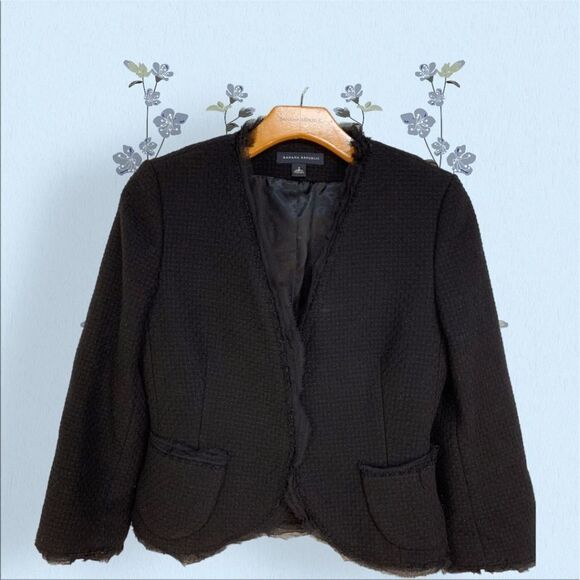 Banana Republic Jackets & Blazers - Banana Republic Women's size 2  wool Black woven Fray trimmed Suit Coat Blazer